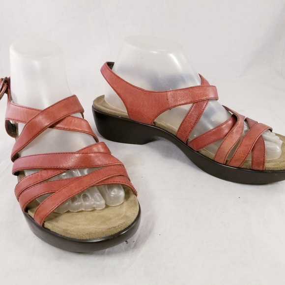 DANSKO MULTI STRAPS RED LEATHER WOMEN SANDALS BUCKLE SIZE 40/9.5 EUC - Picture 3 of 11